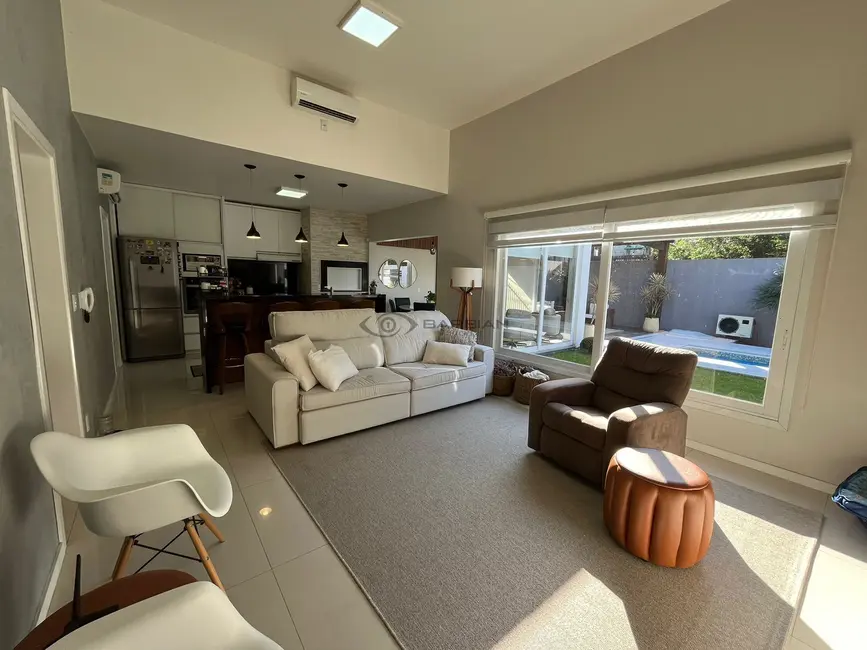 Casa com 3 quartos à venda, 152m2 em Jardim Europa, Santa Cruz Do Sul - RS - imagem 6 Foto 6 de Casa com 3 quartos à venda, 152m2 em Jardim Europa, Santa Cruz Do Sul - RS