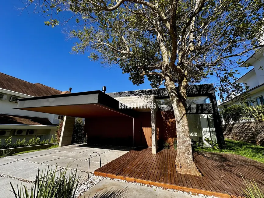 Foto 1 de Casa com 3 quartos à venda, 220m2 em Country, Santa Cruz Do Sul - RS