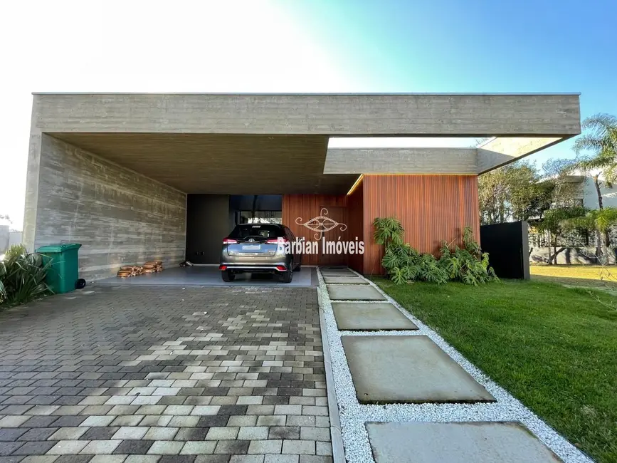 Foto 1 de Casa com 3 quartos à venda, 194m2 em Country, Santa Cruz Do Sul - RS