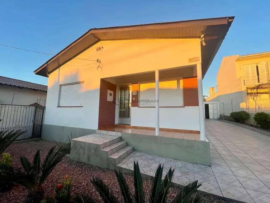 Casa com 3 quartos à venda, 140m2 em Goiás, Santa Cruz Do Sul - RS - imagem 2 Foto 2 de Casa com 3 quartos à venda, 140m2 em Goiás, Santa Cruz Do Sul - RS