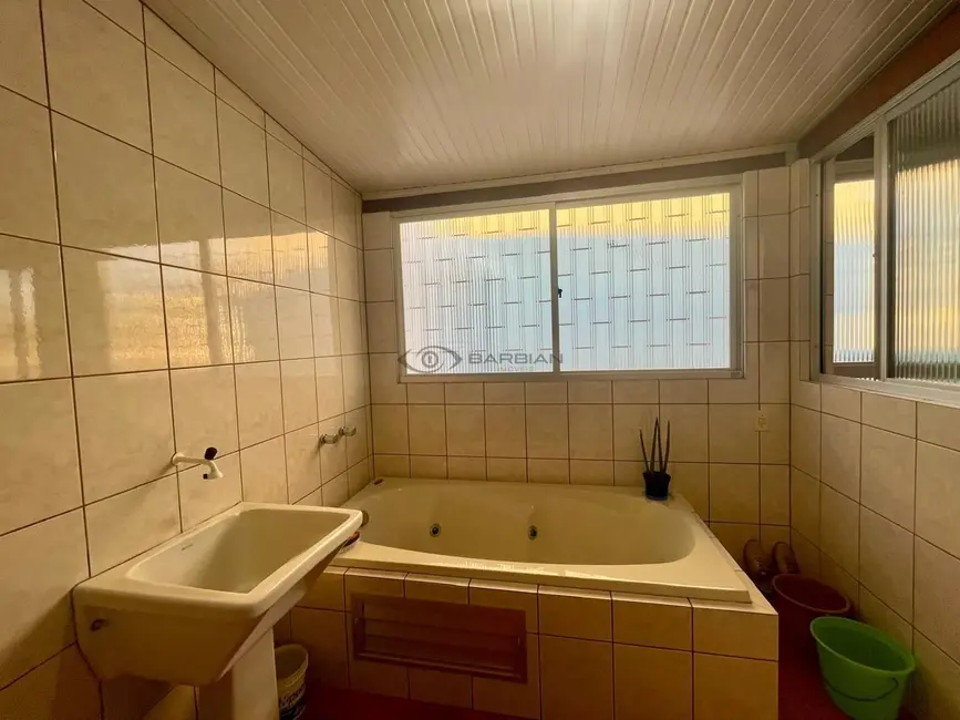 Casa com 3 quartos à venda, 140m2 em Goiás, Santa Cruz Do Sul - RS - imagem 9 Foto 9 de Casa com 3 quartos à venda, 140m2 em Goiás, Santa Cruz Do Sul - RS