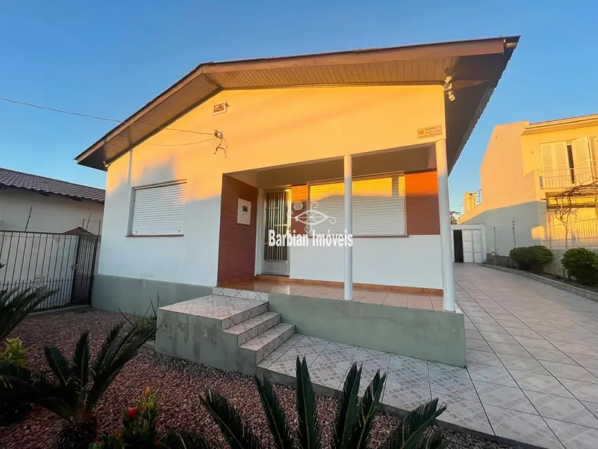 Foto 2 de Casa com 3 quartos à venda, 140m2 em Goiás, Santa Cruz Do Sul - RS