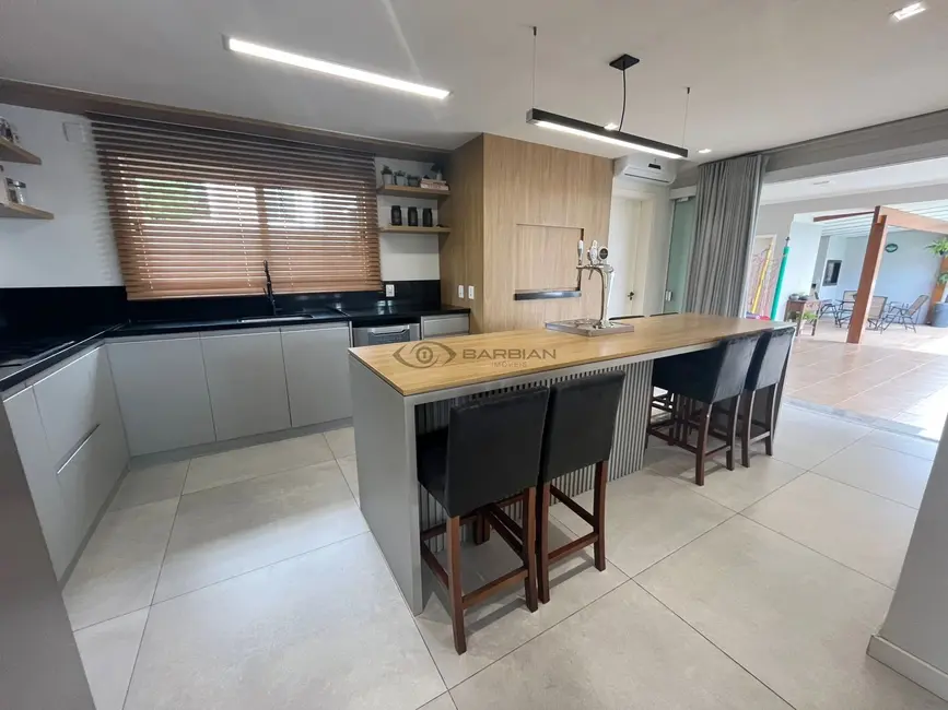 Casa com 4 quartos à venda, 238m2 em Country, Santa Cruz Do Sul - RS - imagem 8 Foto 8 de Casa com 4 quartos à venda, 238m2 em Country, Santa Cruz Do Sul - RS