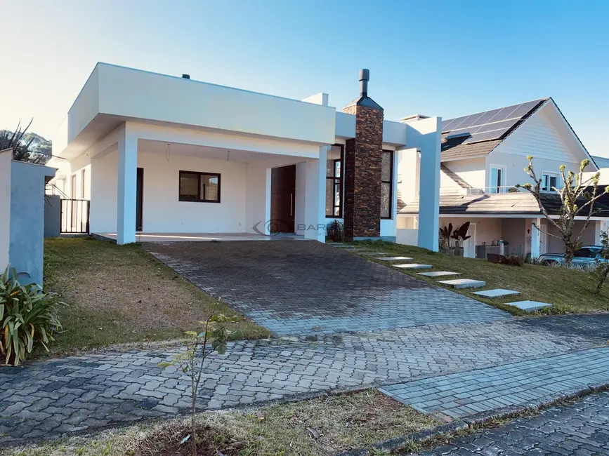 Casa de Condomínio com 3 quartos à venda, 192m2 em Country, Santa Cruz Do Sul - RS - imagem 1 Foto 1 de Casa de Condomínio com 3 quartos à venda, 192m2 em Country, Santa Cruz Do Sul - RS