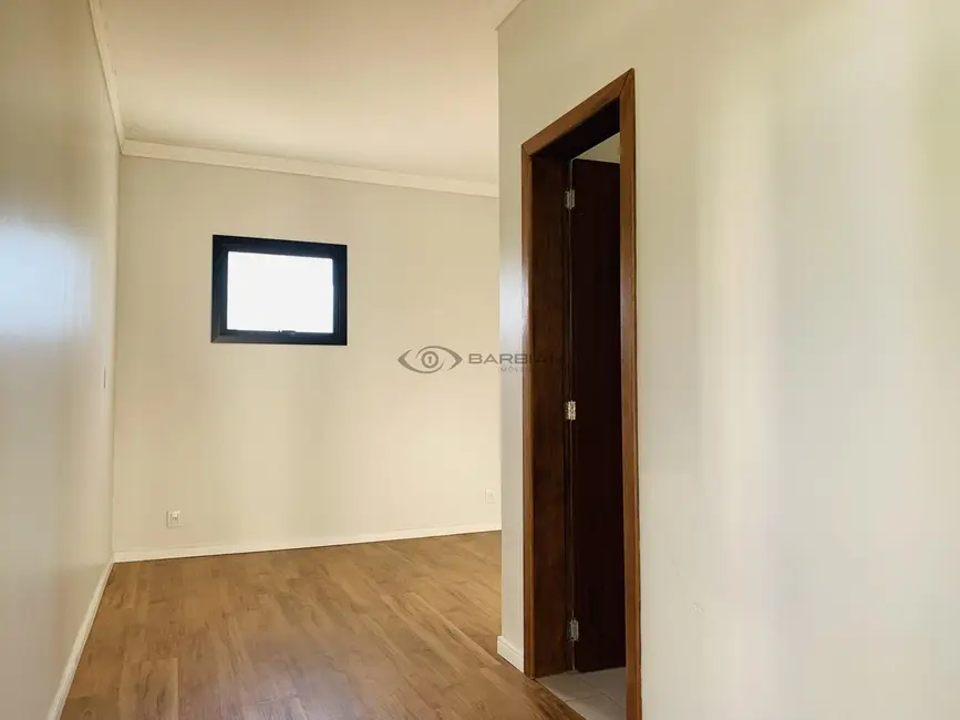 Casa de Condomínio com 3 quartos à venda, 192m2 em Country, Santa Cruz Do Sul - RS - imagem 9 Foto 9 de Casa de Condomínio com 3 quartos à venda, 192m2 em Country, Santa Cruz Do Sul - RS