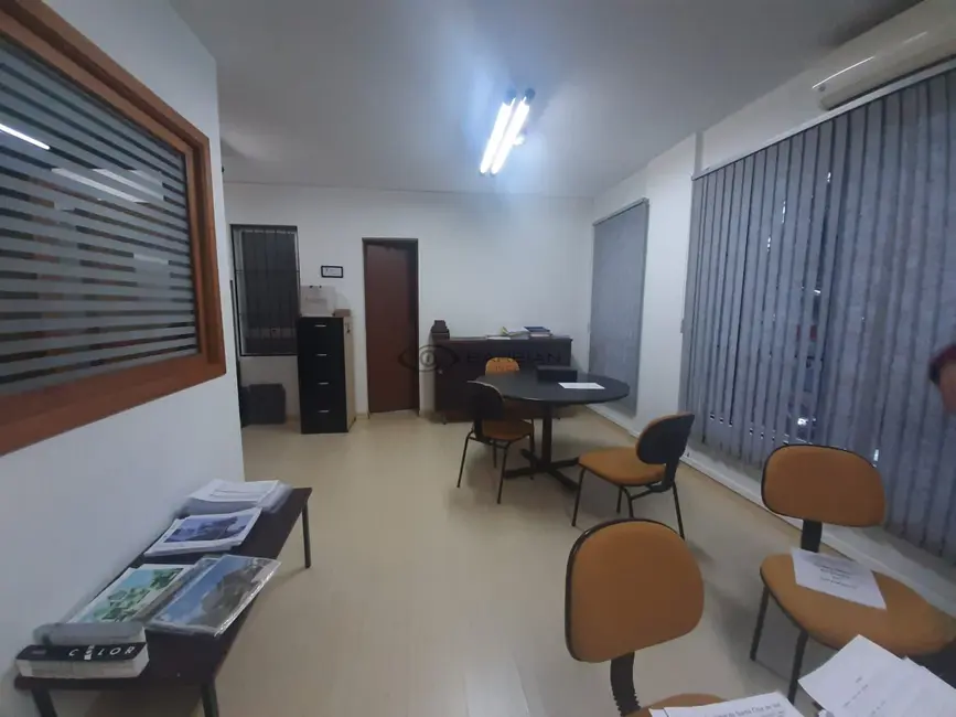 Sala Comercial com 1 quarto à venda, 49m2 em Centro, Santa Cruz Do Sul - RS - imagem 6 Foto 6 de Sala Comercial com 1 quarto à venda, 49m2 em Centro, Santa Cruz Do Sul - RS