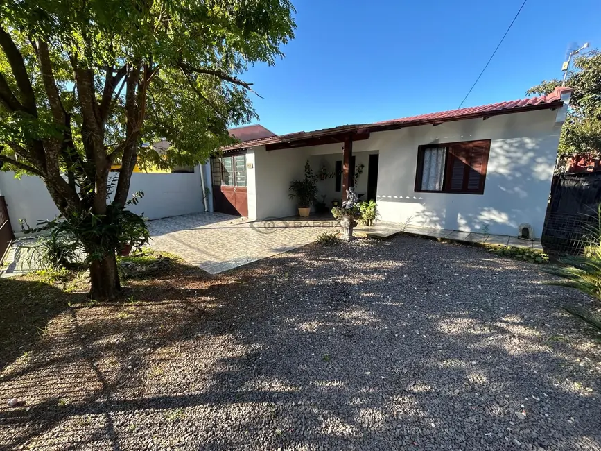 Foto 2 de Casa com 2 quartos à venda, 125m2 em São João, Santa Cruz Do Sul - RS