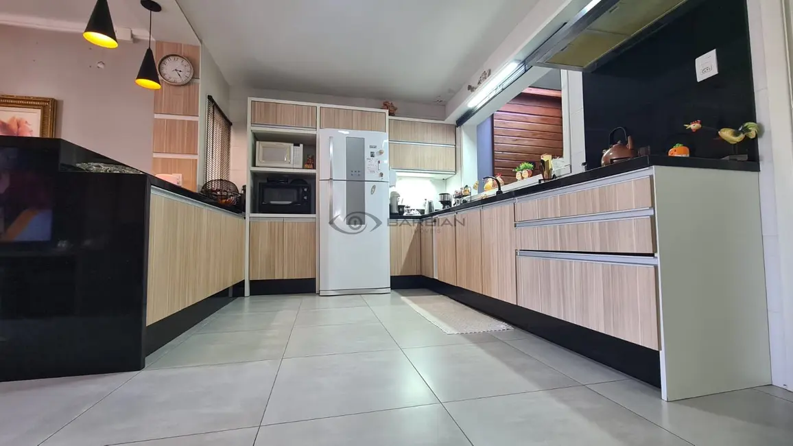 Casa com 3 quartos à venda, 144m2 em João Alves, Santa Cruz Do Sul - RS - imagem 6 Foto 6 de Casa com 3 quartos à venda, 144m2 em João Alves, Santa Cruz Do Sul - RS