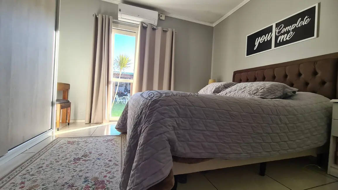 Casa com 3 quartos à venda, 144m2 em João Alves, Santa Cruz Do Sul - RS - imagem 8 Foto 8 de Casa com 3 quartos à venda, 144m2 em João Alves, Santa Cruz Do Sul - RS