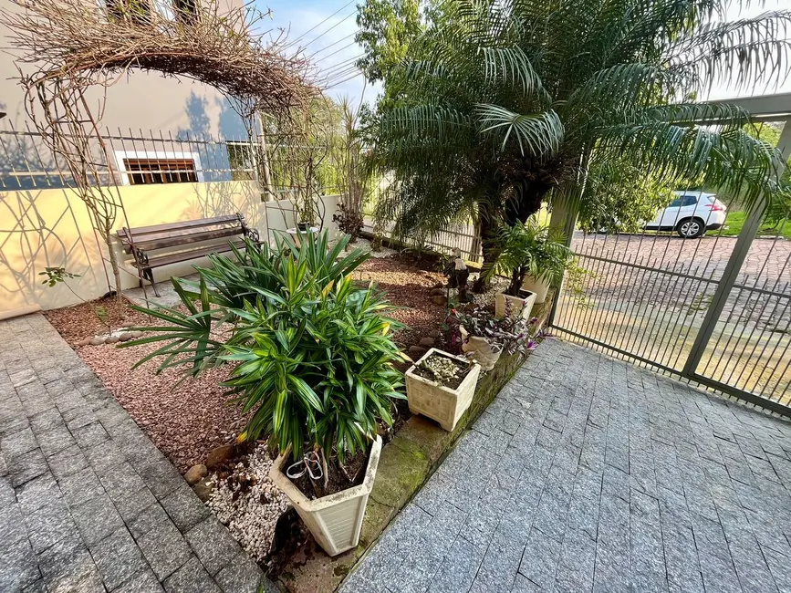 Foto 2 de Apartamento com 3 quartos à venda, 90m2 em Esmeralda, Santa Cruz Do Sul - RS