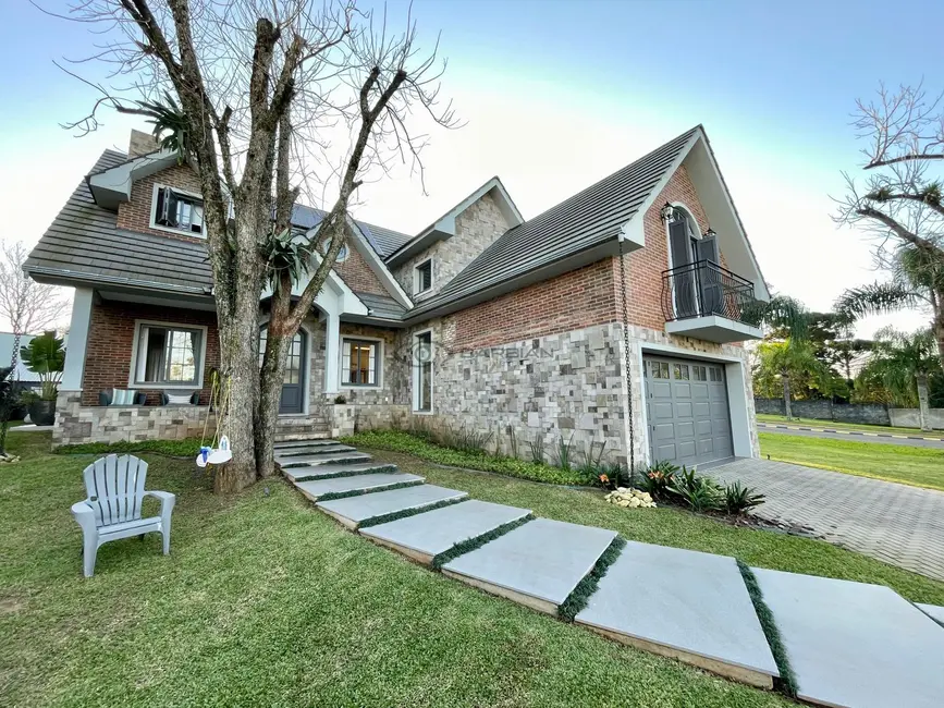 Casa com 4 quartos à venda, 283m2 em Country, Santa Cruz Do Sul - RS - imagem 3 Foto 3 de Casa com 4 quartos à venda, 283m2 em Country, Santa Cruz Do Sul - RS