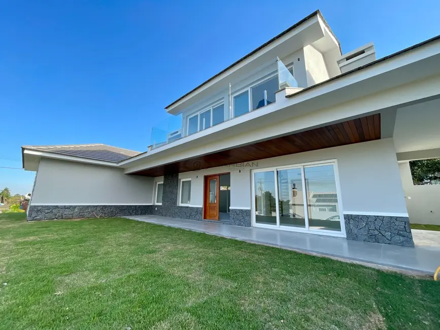 Foto 2 de Casa com 3 quartos à venda, 237m2 em Country, Santa Cruz Do Sul - RS