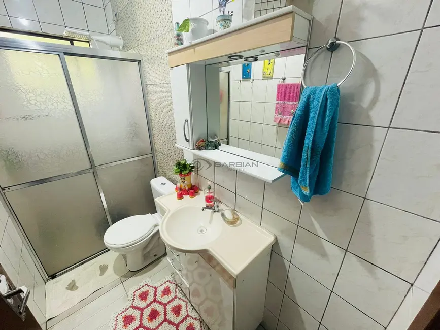 Casa com 3 quartos à venda, 100m2 em Esmeralda, Santa Cruz Do Sul - RS - imagem 8 Foto 8 de Casa com 3 quartos à venda, 100m2 em Esmeralda, Santa Cruz Do Sul - RS