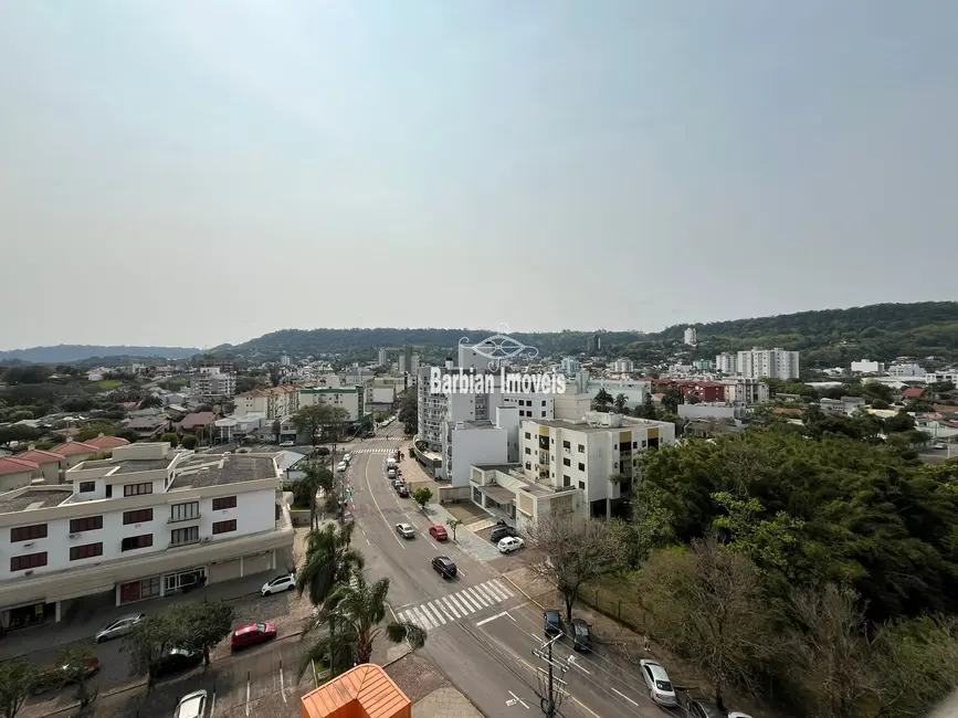 Foto 2 de Apartamento com 1 quarto à venda, 50m2 em Santo Inácio, Santa Cruz Do Sul - RS