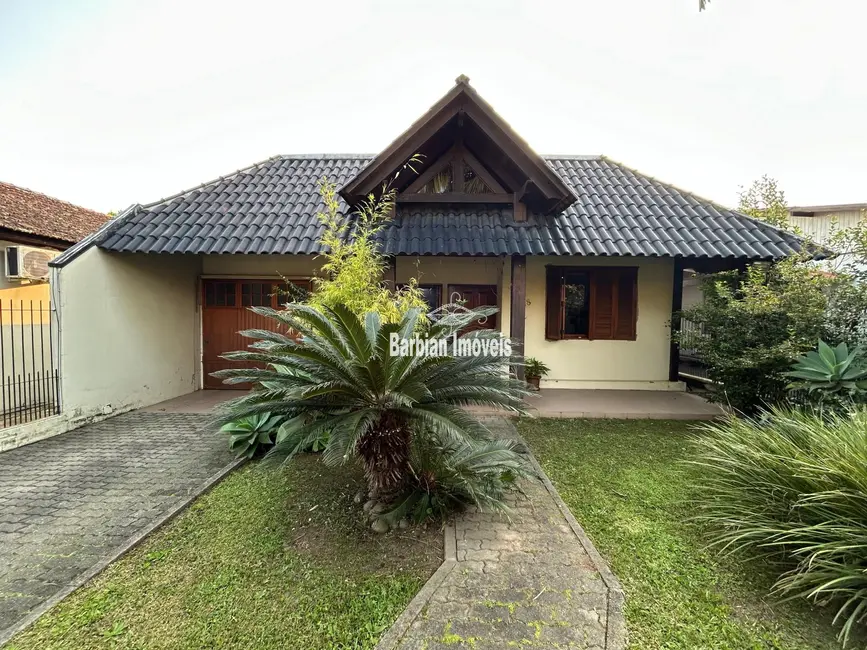 Foto 1 de Casa com 3 quartos à venda, 149m2 em Santo Inácio, Santa Cruz Do Sul - RS