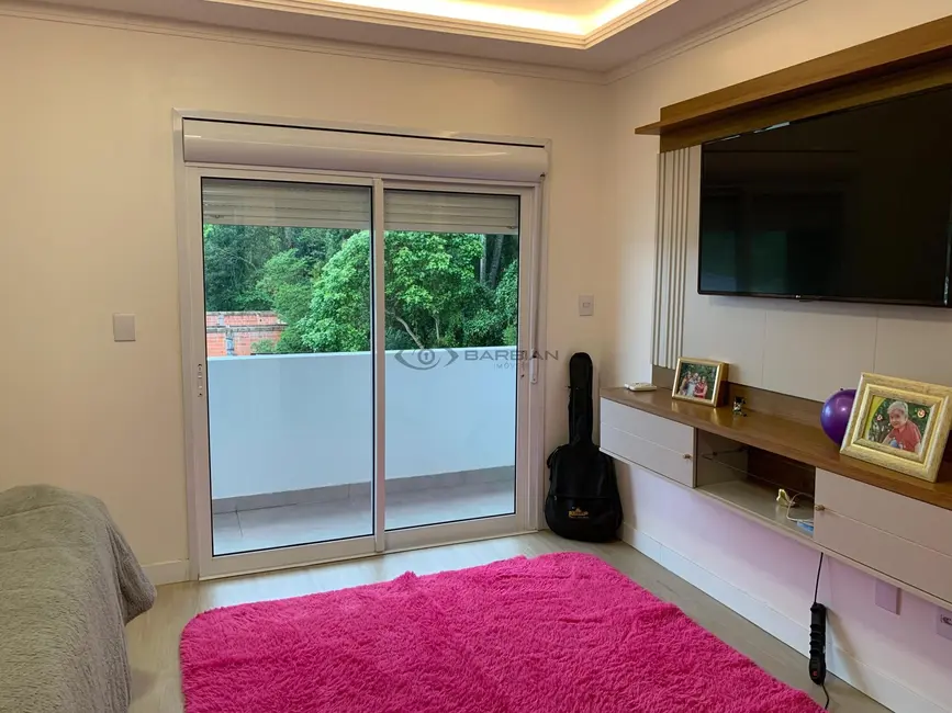 Foto 8 de Casa com 4 quartos à venda, 276m2 em Santa Cruz Do Sul - RS