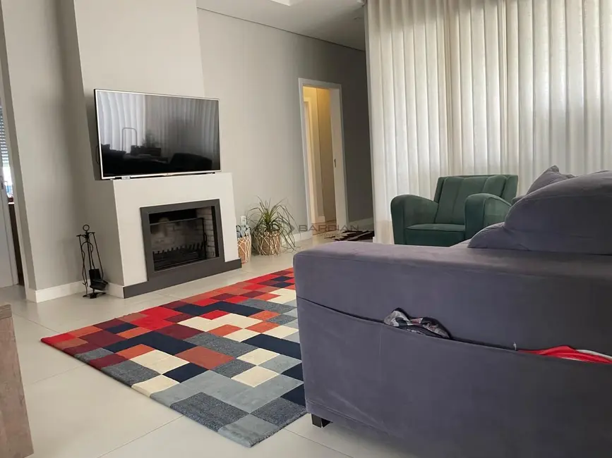 Foto 2 de Casa de Condomínio com 3 quartos à venda, 234m2 em Country, Santa Cruz Do Sul - RS
