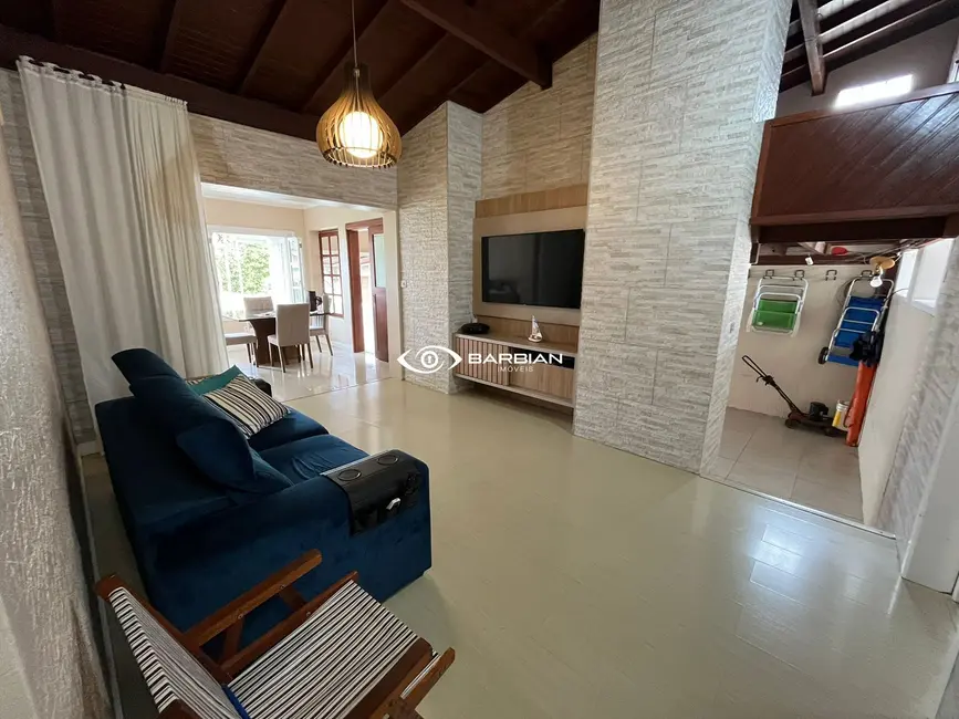 Foto 2 de Casa com 3 quartos à venda, 164m2 em Renascença, Santa Cruz Do Sul - RS