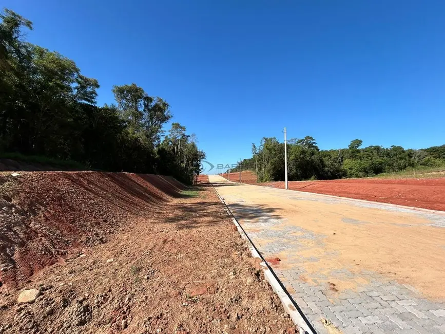Foto 3 de Terreno / Lote à venda, 360m2 em Vera Cruz - RS