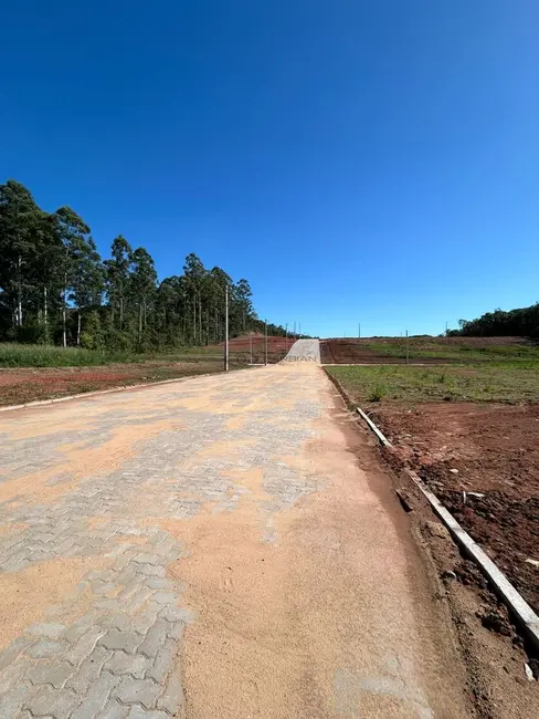 Foto 1 de Terreno / Lote à venda, 360m2 em Vera Cruz - RS
