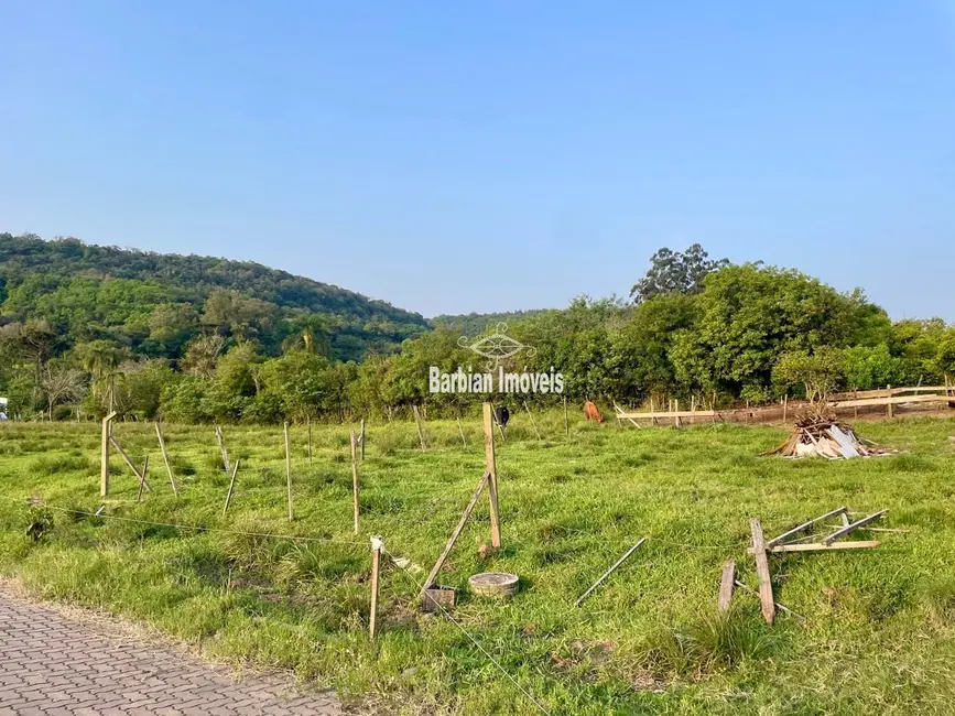 Foto 1 de Terreno / Lote à venda, 353m2 em Aliança, Santa Cruz Do Sul - RS