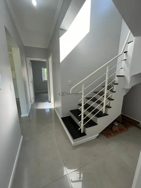 Casa com 3 quartos à venda, 129m2 em João Alves, Santa Cruz Do Sul - RS - imagem 5 Foto 5 de Casa com 3 quartos à venda, 129m2 em João Alves, Santa Cruz Do Sul - RS