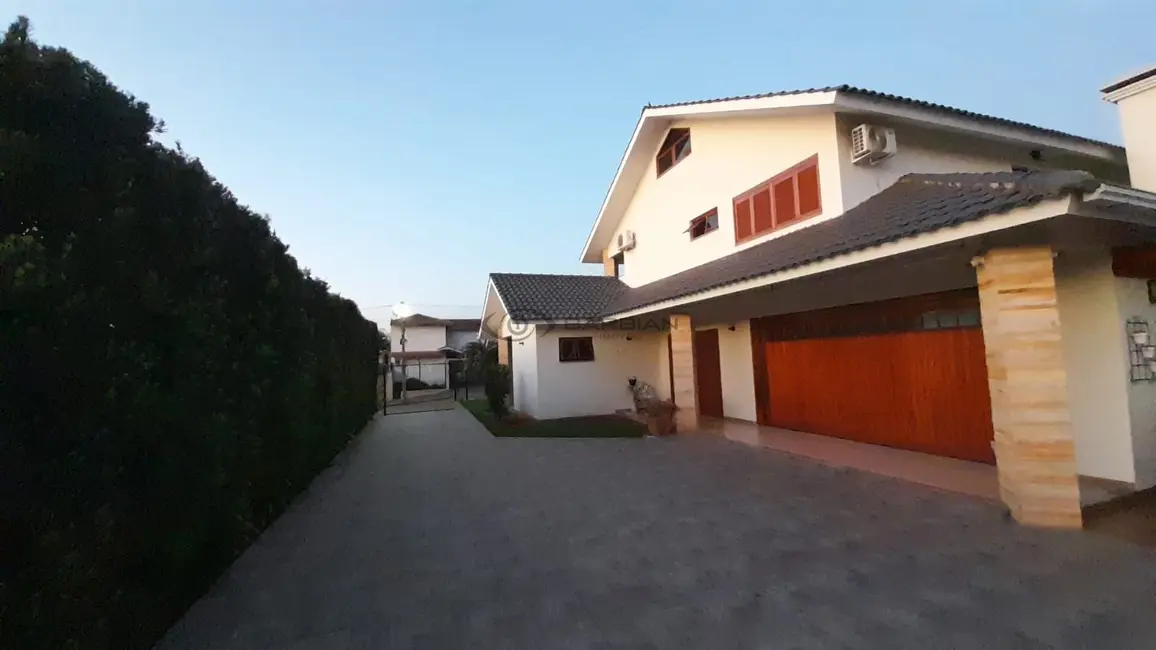 Casa com 3 quartos à venda, 284m2 em Venancio Aires - RS - imagem 5 Foto 5 de Casa com 3 quartos à venda, 284m2 em Venancio Aires - RS