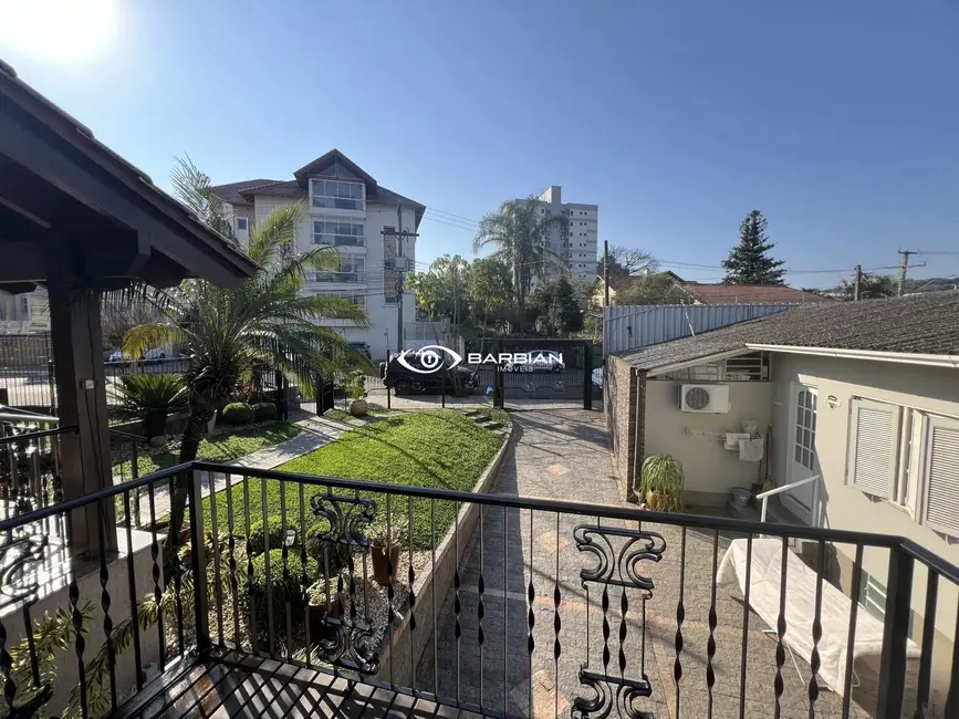 Foto 2 de Casa com 6 quartos à venda, 564m2 em Centro, Santa Cruz Do Sul - RS