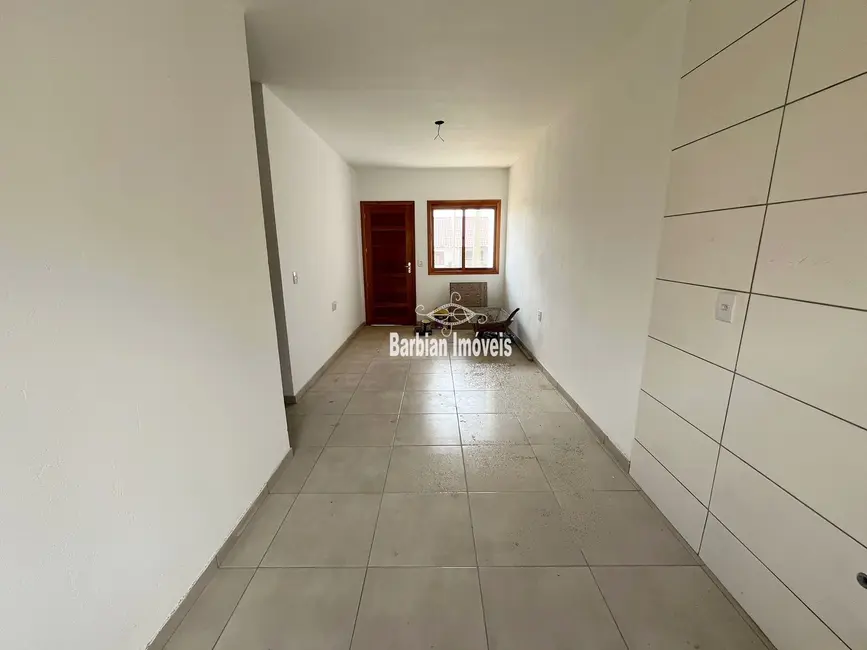 Foto 2 de Casa com 2 quartos à venda, 45m2 em João Alves, Santa Cruz Do Sul - RS