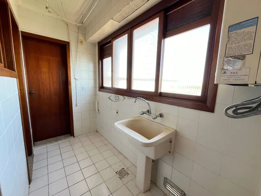 Foto 8 de Apartamento com 3 quartos à venda, 244m2 em Universitário, Santa Cruz Do Sul - RS