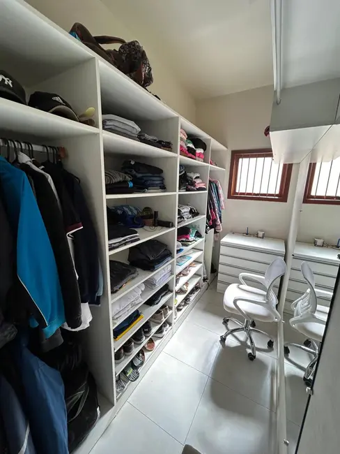 Casa com 3 quartos à venda, 157m2 em Arroio Grande, Santa Cruz Do Sul - RS - imagem 8 Foto 8 de Casa com 3 quartos à venda, 157m2 em Arroio Grande, Santa Cruz Do Sul - RS
