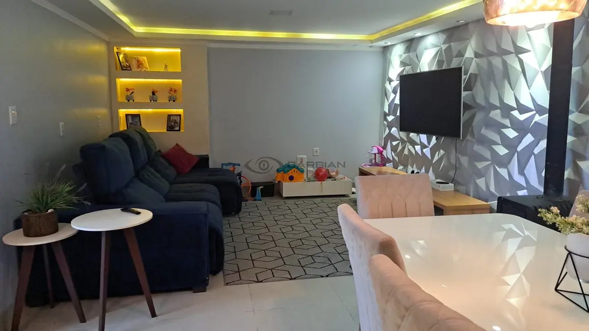 Foto 2 de Casa com 2 quartos à venda, 277m2 em Esmeralda, Santa Cruz Do Sul - RS