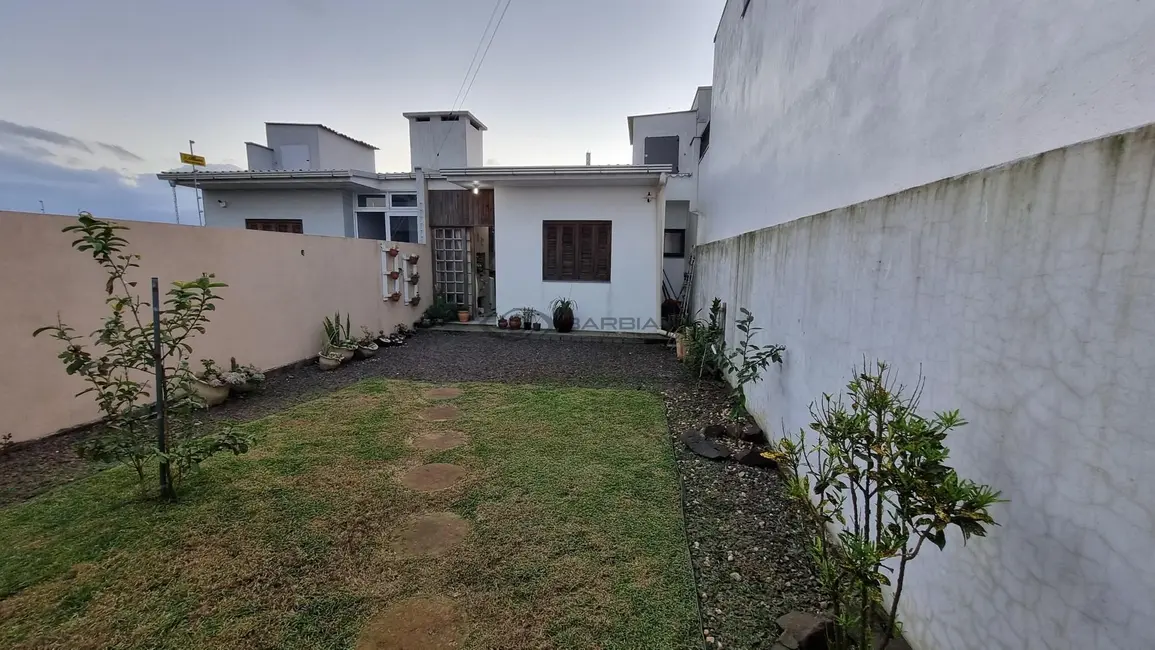Foto 9 de Casa com 2 quartos à venda, 51m2 em Santa Cruz Do Sul - RS