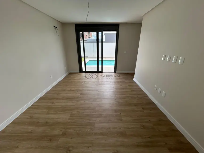 Foto 8 de Casa com 3 quartos à venda, 330m2 em Santo Inácio, Santa Cruz Do Sul - RS