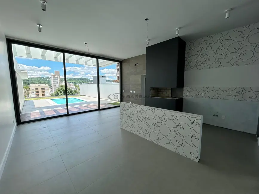 Foto 3 de Casa com 3 quartos à venda, 330m2 em Santo Inácio, Santa Cruz Do Sul - RS