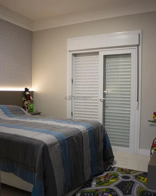 Foto 9 de Apartamento com 3 quartos à venda, 232m2 em Santo Inácio, Santa Cruz Do Sul - RS