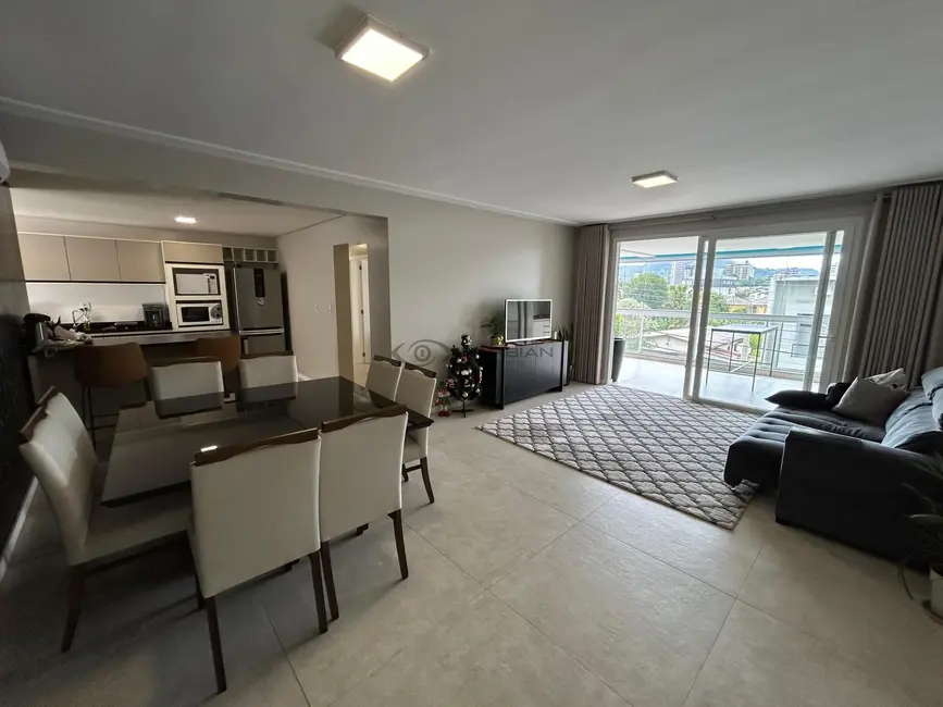 Foto 2 de Apartamento com 3 quartos à venda, 142m2 em Santo Inácio, Santa Cruz Do Sul - RS