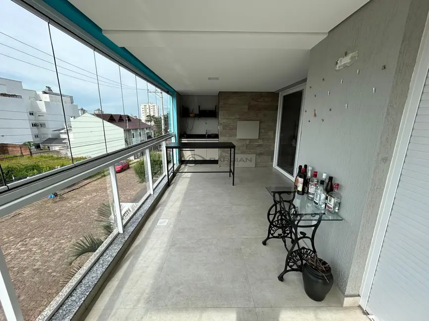 Foto 5 de Apartamento com 3 quartos à venda, 142m2 em Santo Inácio, Santa Cruz Do Sul - RS