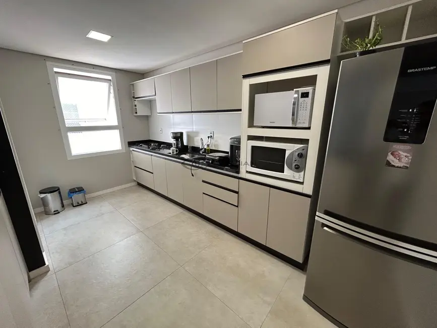 Foto 4 de Apartamento com 3 quartos à venda, 142m2 em Santo Inácio, Santa Cruz Do Sul - RS