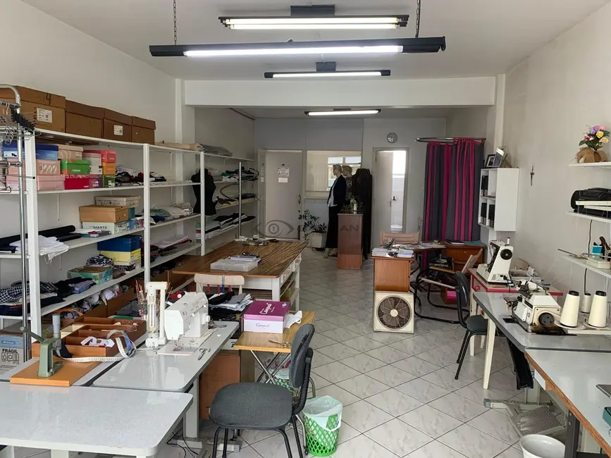 Sala Comercial com 1 quarto à venda, 51m2 em Centro, Santa Cruz Do Sul - RS - imagem 4 Foto 4 de Sala Comercial com 1 quarto à venda, 51m2 em Centro, Santa Cruz Do Sul - RS