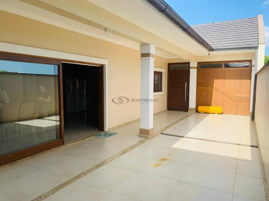 Foto 7 de Casa com 3 quartos à venda, 310m2 em Centro, Vera Cruz - RS