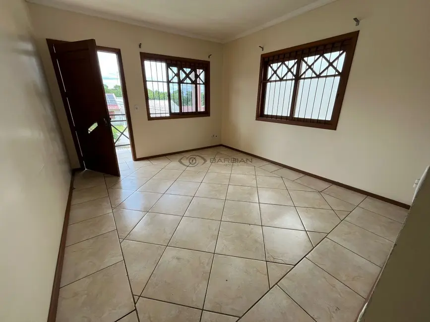 Casa com 3 quartos à venda, 174m2 em Renascença, Santa Cruz Do Sul - RS - imagem 2 Foto 2 de Casa com 3 quartos à venda, 174m2 em Renascença, Santa Cruz Do Sul - RS