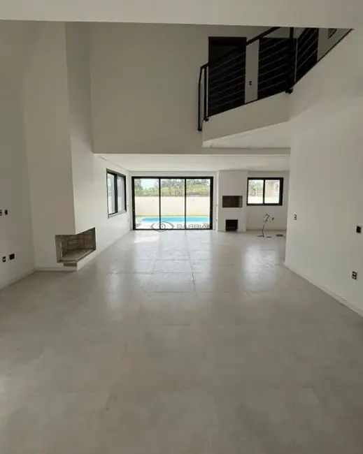 Casa com 3 quartos à venda, 200m2 em Country, Santa Cruz Do Sul - RS - imagem 3 Foto 3 de Casa com 3 quartos à venda, 200m2 em Country, Santa Cruz Do Sul - RS