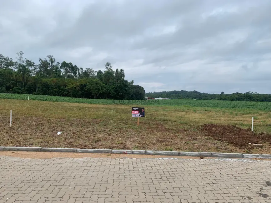 Foto 1 de Terreno / Lote à venda, 300m2 em Linha Santa Cruz, Santa Cruz Do Sul - RS