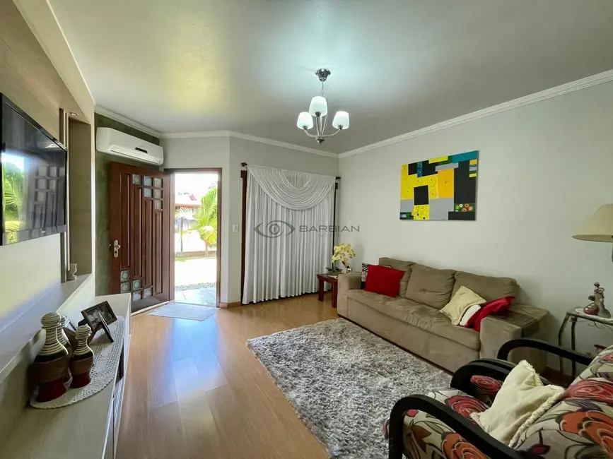 Foto 4 de Casa com 3 quartos à venda, 182m2 em Centro, Vera Cruz - RS