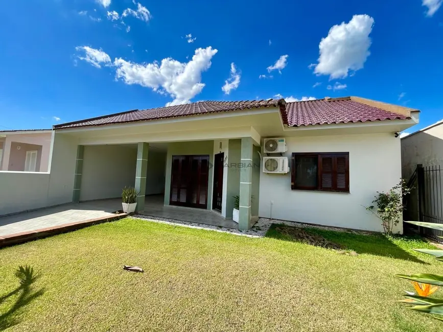 Foto 1 de Casa com 3 quartos à venda, 182m2 em Centro, Vera Cruz - RS