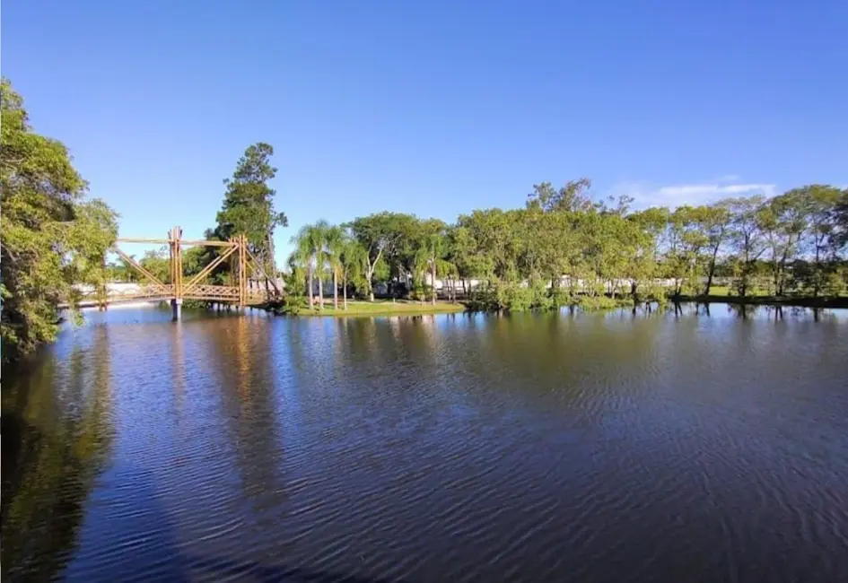 Foto 1 de Terreno / Lote à venda, 300m2 em Capao Da Canoa - RS