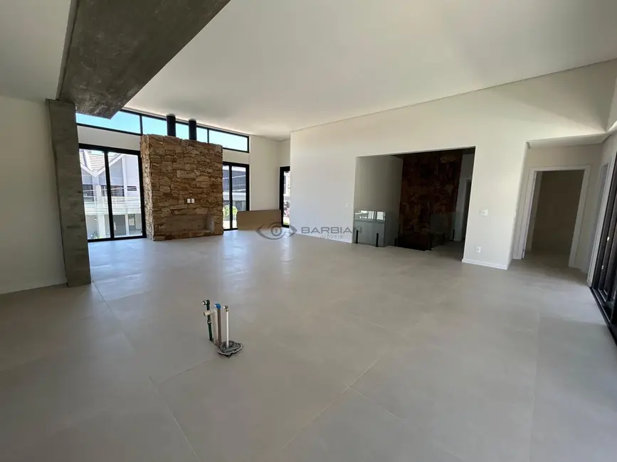 Foto 6 de Casa com 3 quartos à venda, 264m2 em Country, Santa Cruz Do Sul - RS