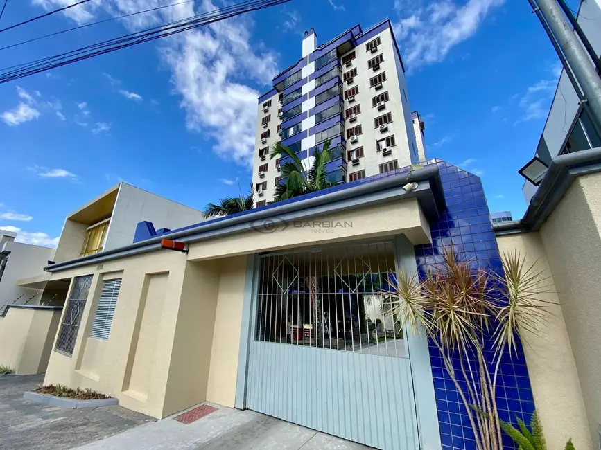 Foto 2 de Cobertura com 3 quartos à venda, 258m2 em Centro, Santa Cruz Do Sul - RS