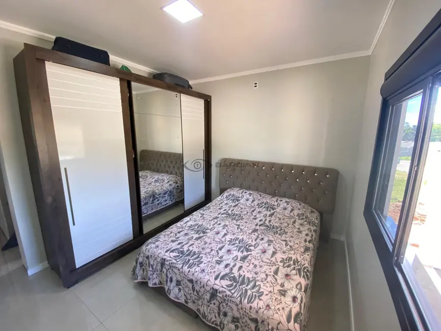 Casa com 3 quartos à venda, 131m2 em Linha Santa Cruz, Santa Cruz Do Sul - RS - imagem 7 Foto 7 de Casa com 3 quartos à venda, 131m2 em Linha Santa Cruz, Santa Cruz Do Sul - RS